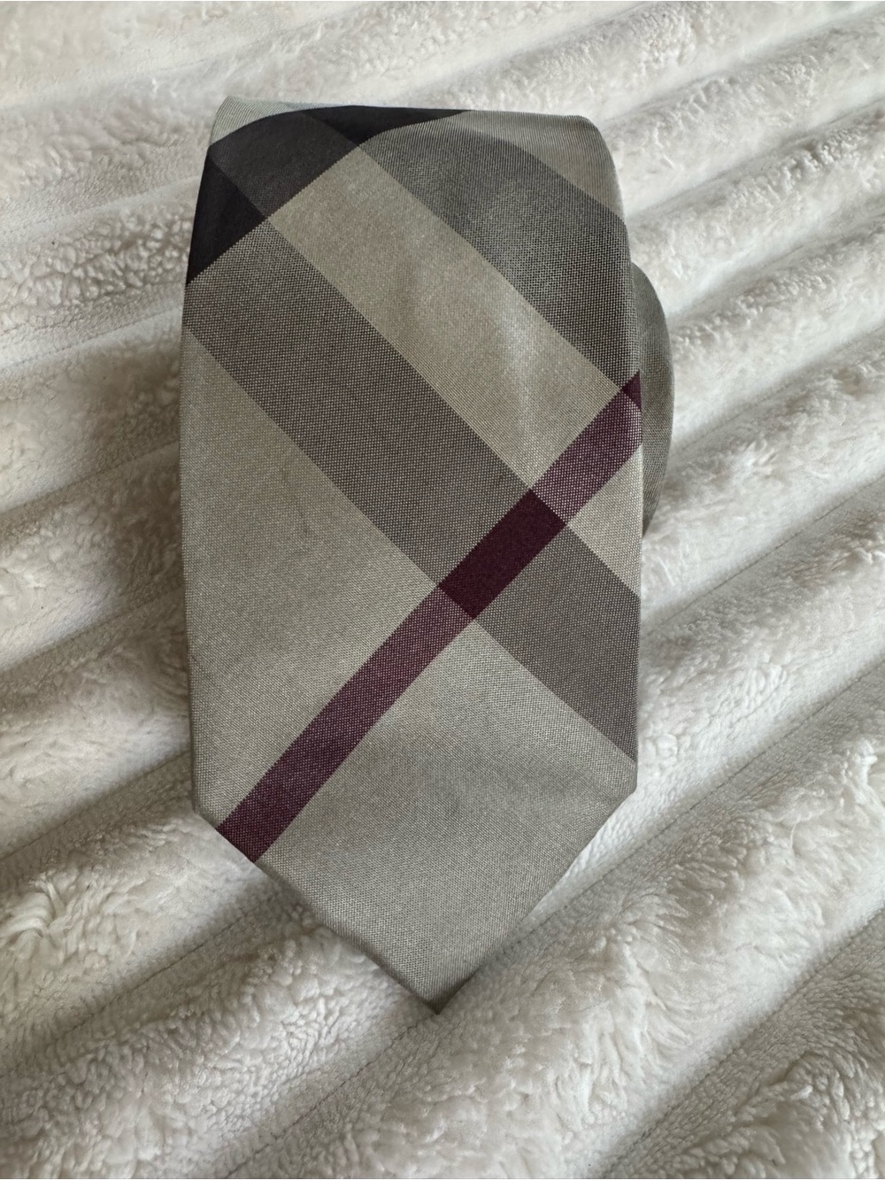 Burberry London Charcoal Grey Check Silk Tie 57" x 3"